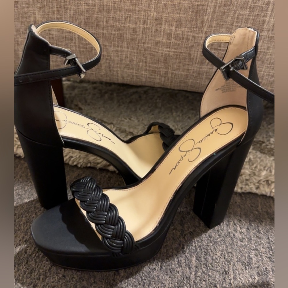 NWT Jessica Simpson Black Platform Heels with Braid